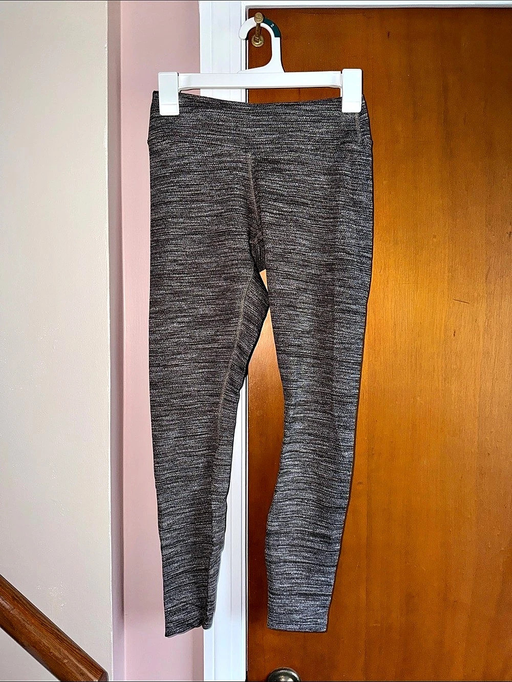 NOBULL Women's Gray Leggings Size Medium Like New